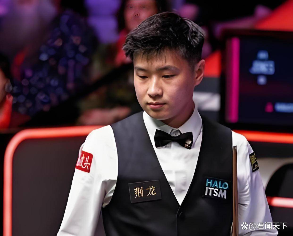 随着足球氛 随着足球氛