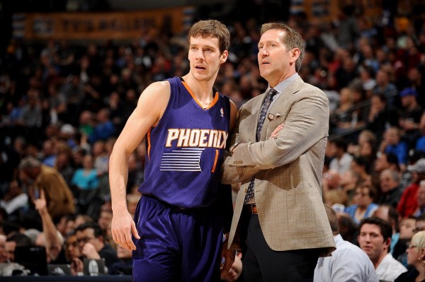 他在曾效力 他在曾效力