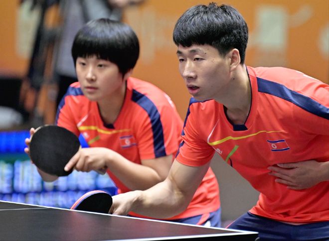 他们通过此 他们通过此